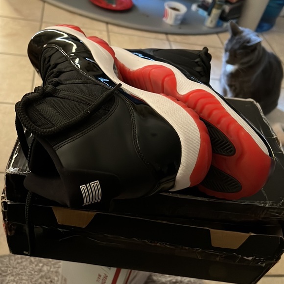 2012 Air Jordan bred 11’s - Picture 7 of 8